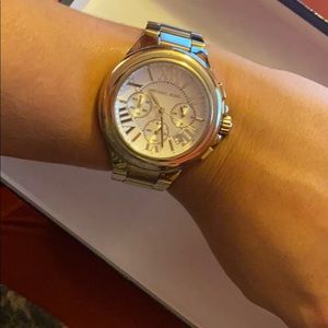 Beautiful gold Michael Kors watch
